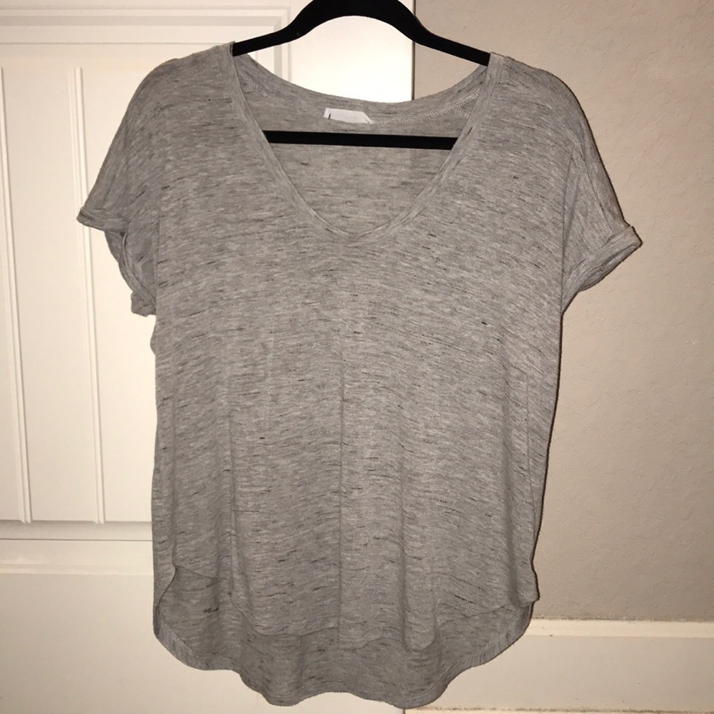 Grey tee